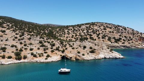 Full Day Rina Cave and Ano Koufonissi Cruise with Lunch 1