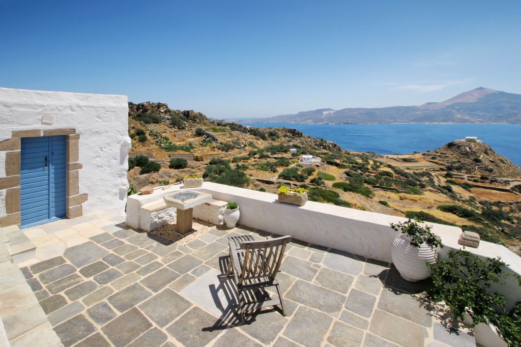 a-milos-plaka-87