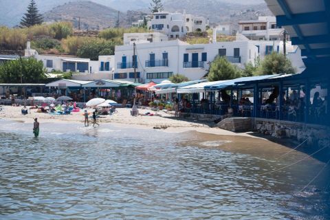 Highlight Bus Tour with Swim Stop At Apollonas 2