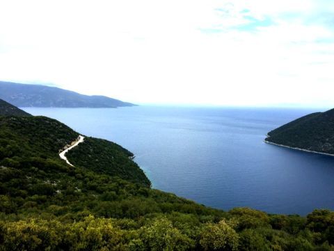 Melissani Lake and Antisamos Beach private tour 2