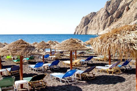 Kamari beach