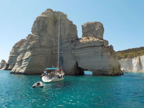 Full Day Sailing Cruise in a Small Group 3